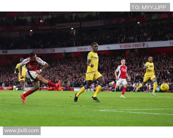 西甲精彩对决那不勒斯凭帽子戏法力克阿森纳战术解析全场精彩瞬间